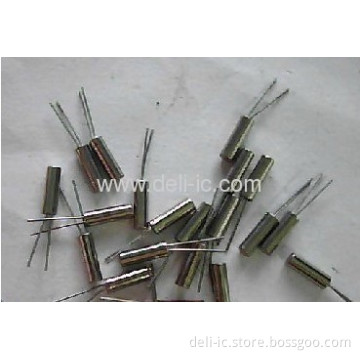 Low Power Quartz Crystal Oscillator 